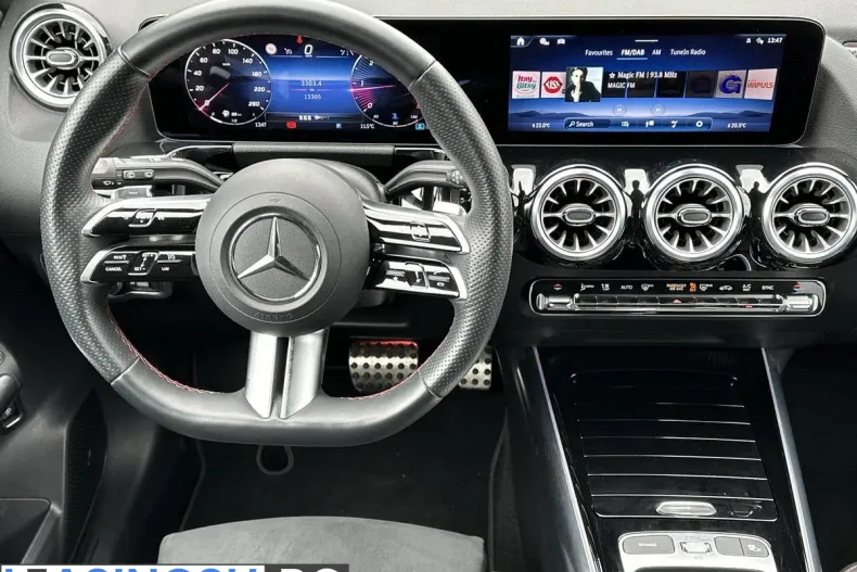 Mercedes-Benz GLA 200 (Clasa GLA) din 2024 cu 13.350 km - oferta MER235449 - foto 10