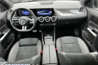 Mercedes-Benz GLA 200 (Clasa GLA) din 2024 cu 13.350 km - oferta MER235449 - foto 11