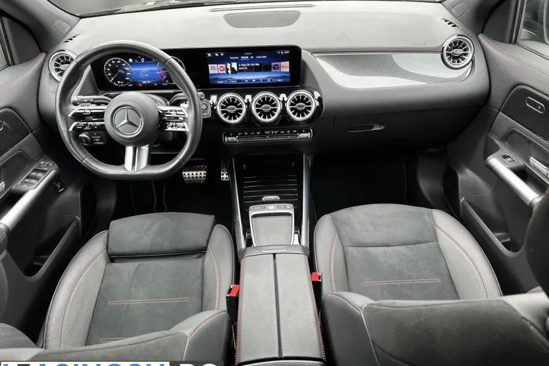 Mercedes-Benz GLA 200 (Clasa GLA) din 2024 cu 13.350 km - oferta MER235449 - foto 11