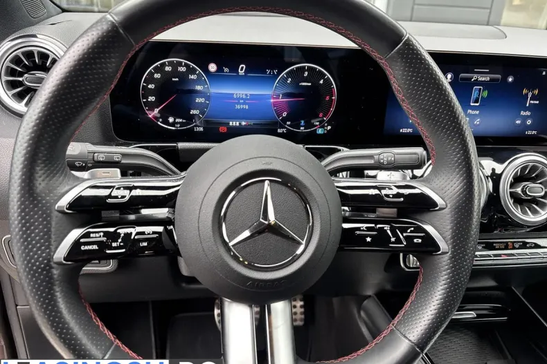 Mercedes-Benz GLA 200 (Clasa GLA) din 2024 cu 36.994 km - oferta MER235450 - foto 11