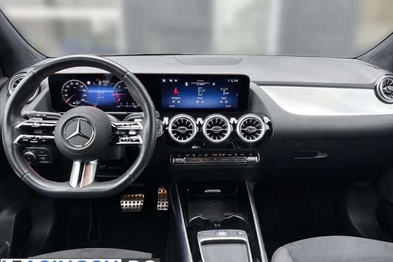 Mercedes-Benz GLA 200 (Clasa GLA) din 2024 cu 36.994 km - oferta MER235450 - foto 12