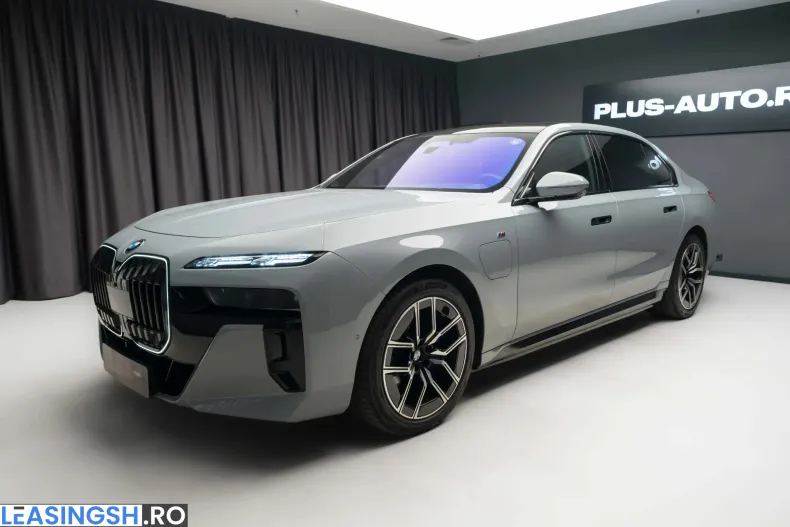 BMW M760 (Seria 7) din 2024 cu 7.471 km - oferta BMW235457 - foto 3