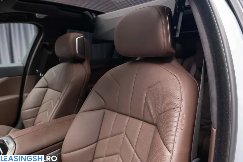 BMW M760 (Seria 7) din 2024 cu 7.471 km - oferta BMW235457 - foto 26