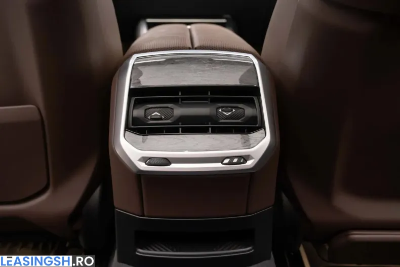 BMW M760 (Seria 7) din 2024 cu 7.471 km - oferta BMW235457 - foto 36