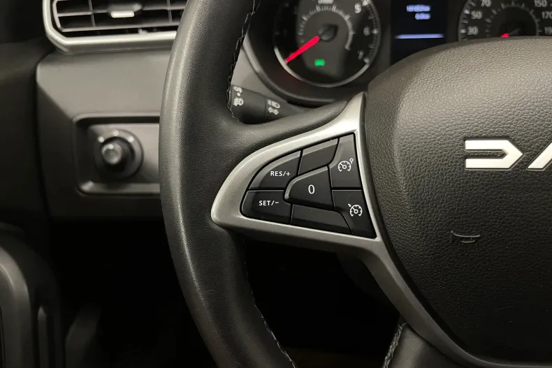 Dacia Duster din 2023 cu 101.853 km - oferta DAC235459 - foto 18