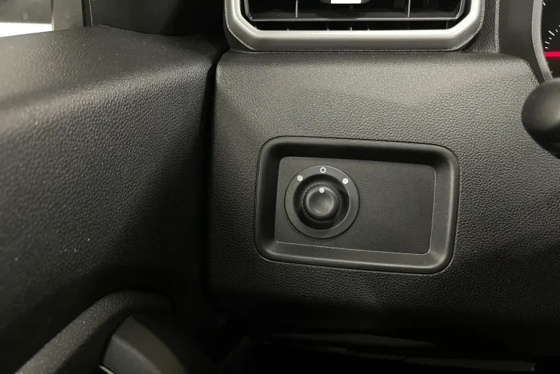 Dacia Duster din 2023 cu 101.853 km - oferta DAC235459 - foto 21