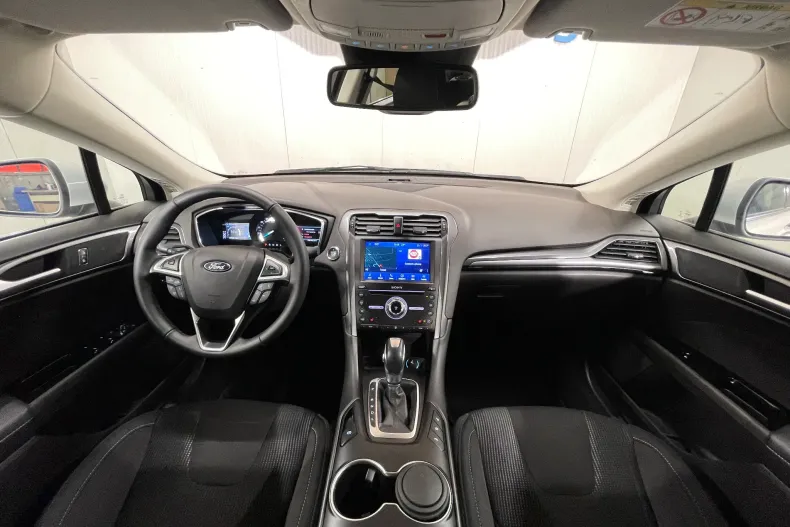 Ford Mondeo din 2022 cu 65.669 km - oferta FOR235462 - foto 7