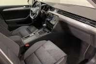 Volkswagen Passat din 2022 cu 70.850 km - oferta VOL235463 - foto 10
