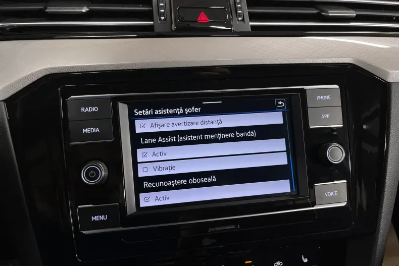 Volkswagen Passat din 2022 cu 70.850 km - oferta VOL235463 - foto 14