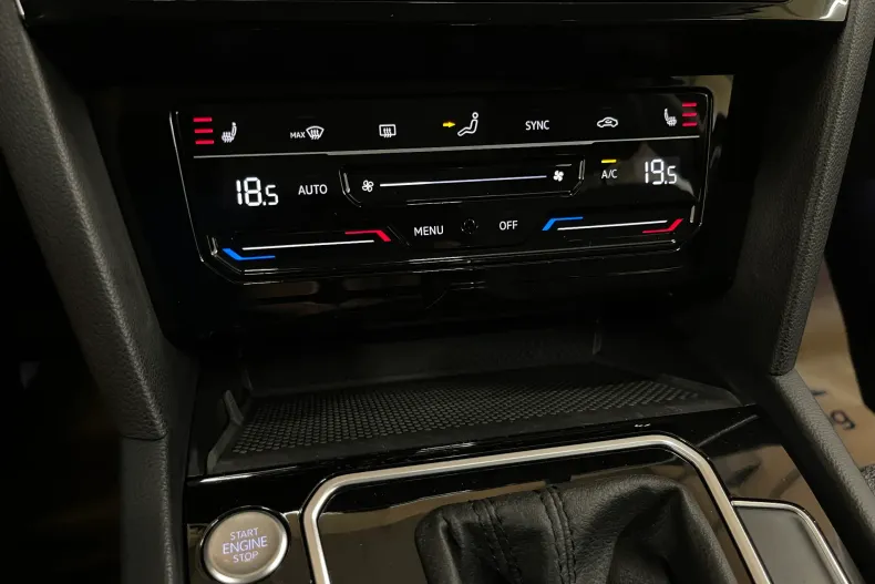 Volkswagen Passat din 2022 cu 70.850 km - oferta VOL235463 - foto 20