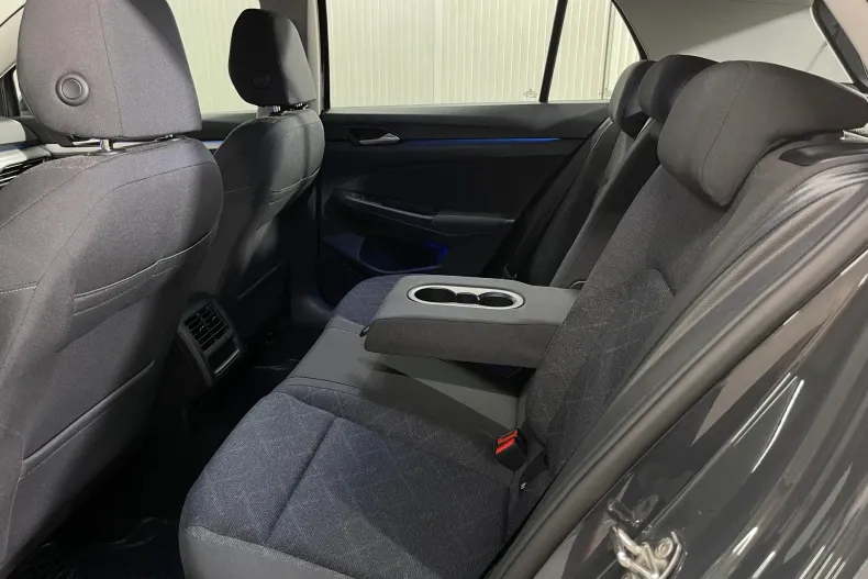 Volkswagen Golf din 2021 cu 55.713 km - oferta VOL235468 - foto 12