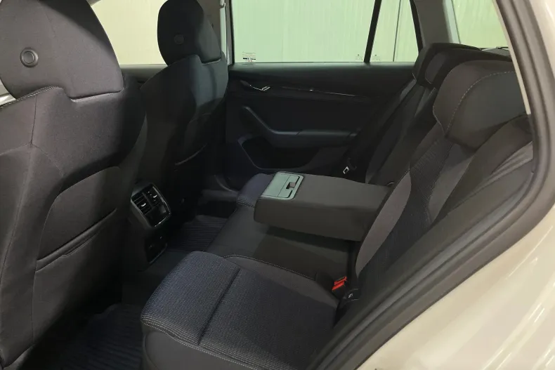Skoda Octavia din 2022 cu 104.058 km - oferta SKO235470 - foto 11