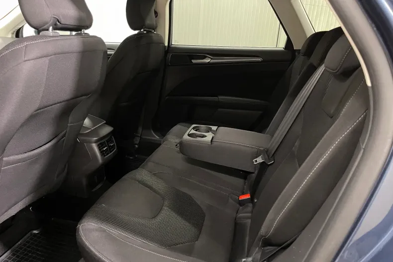 Ford Mondeo din 2022 cu 70.308 km - oferta FOR235471 - foto 11
