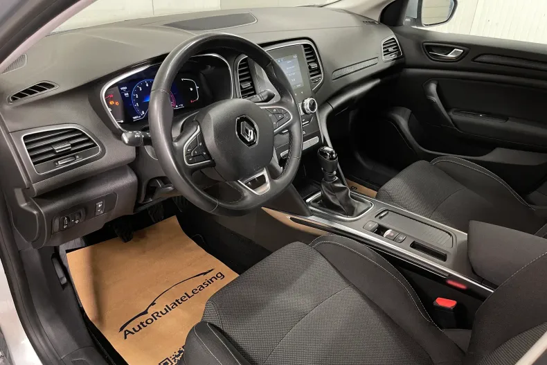 Renault Megane din 2023 cu 74.651 km - oferta REN235473 - foto 5