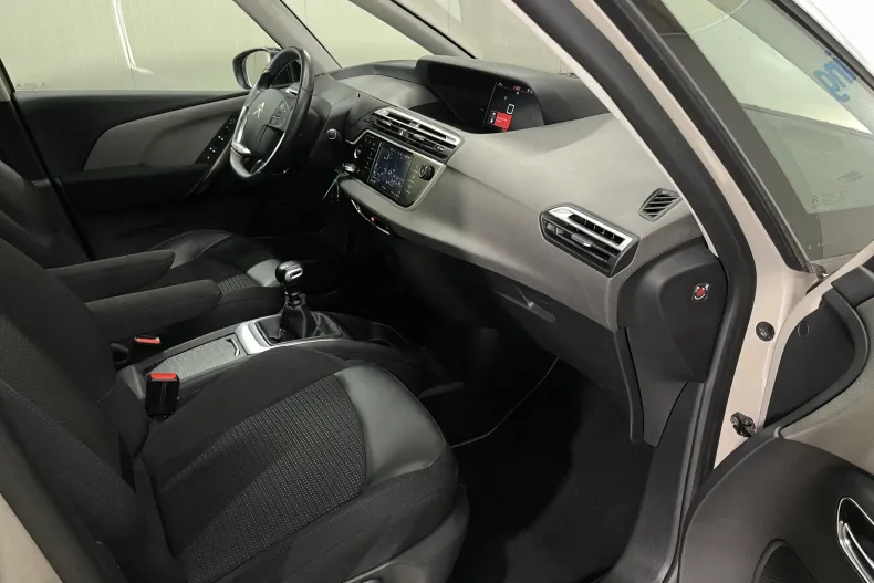 Citroën C4 Grand Space Tourer din 2022 cu 131.546 km - oferta CIT235475 - foto 9