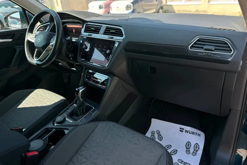 Volkswagen Tiguan din 2023 cu 48.488 km - oferta VOL235481 - foto 5