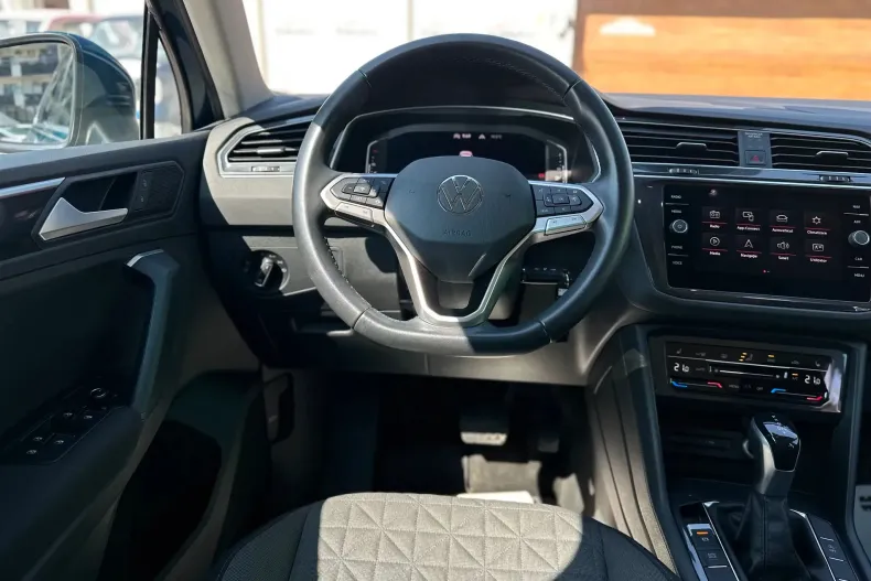 Volkswagen Tiguan din 2023 cu 48.488 km - oferta VOL235481 - foto 6