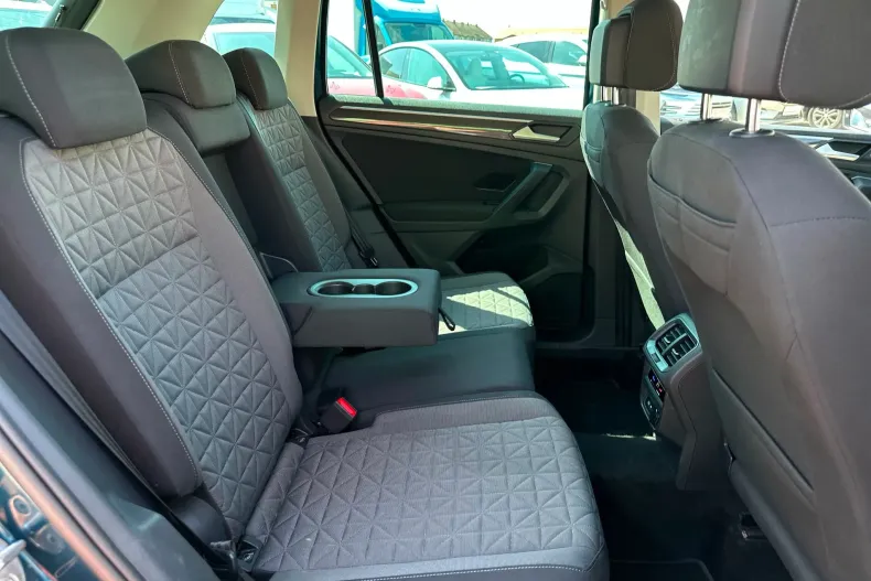 Volkswagen Tiguan din 2023 cu 48.488 km - oferta VOL235481 - foto 34