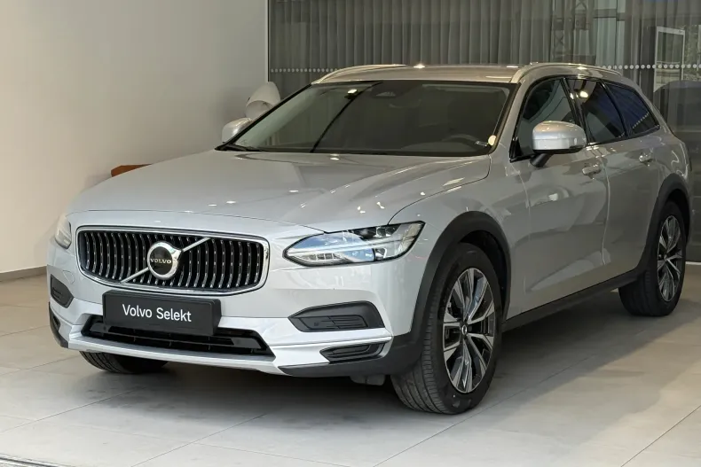 Volvo V90 din 2023 cu 10.100 km - oferta VOL235485 - foto 1