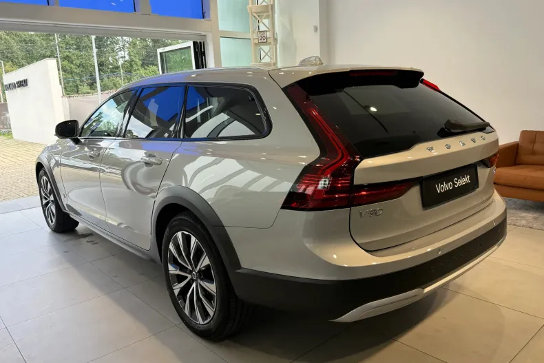 Volvo V90 din 2023 cu 10.100 km - oferta VOL235485 - foto 8