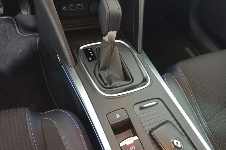 Renault Rafale din 2024 cu 5.500 km - oferta REN235487 - foto 14