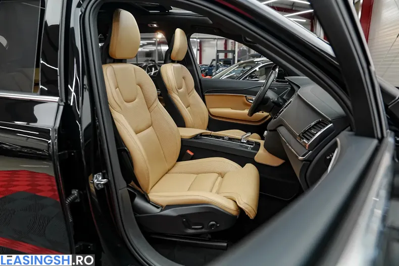 Volvo XC90 din 2021 cu 138.000 km - oferta VOL235493 - foto 12
