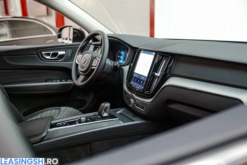 Volvo XC60 din 2023 cu 113.000 km - oferta VOL235495 - foto 12