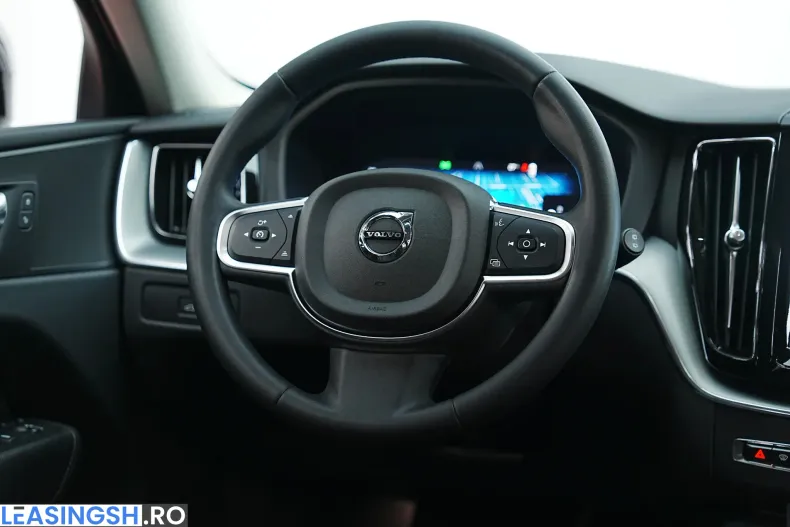 Volvo XC60 din 2023 cu 113.000 km - oferta VOL235495 - foto 20