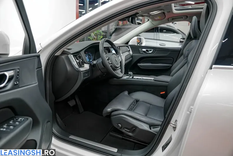 Volvo XC60 din 2023 cu 175.000 km - oferta VOL235498 - foto 4