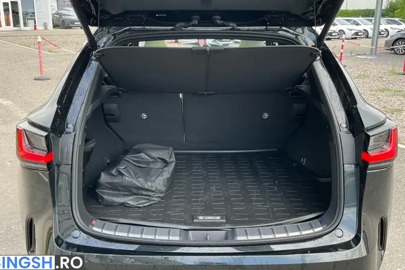 Lexus Seria NX din 2025 cu 5.950 km - oferta LEX235507 - foto 8