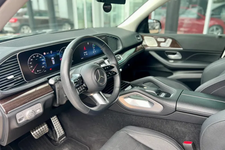 Mercedes-Benz GLS (Clasa GLS) din 2023 cu 49.311 km - oferta MER235511 - foto 10
