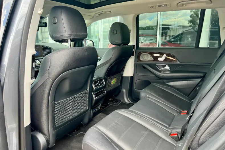 Mercedes-Benz GLS (Clasa GLS) din 2023 cu 49.311 km - oferta MER235511 - foto 13