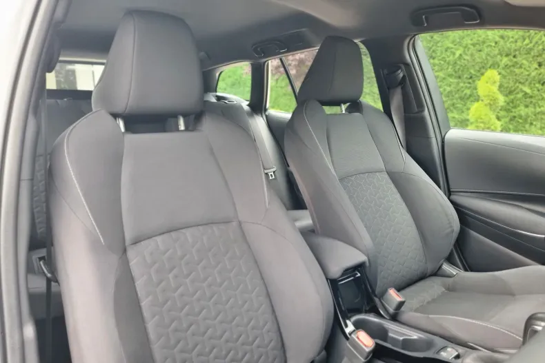 Toyota Corolla din 2022 cu 97.563 km - oferta TOY235515 - foto 13