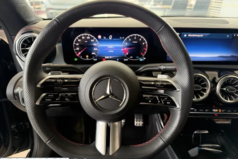 Mercedes-Benz CLA 200 (Clasa CLA) din 2025 cu 15.606 km - oferta MER235519 - foto 15