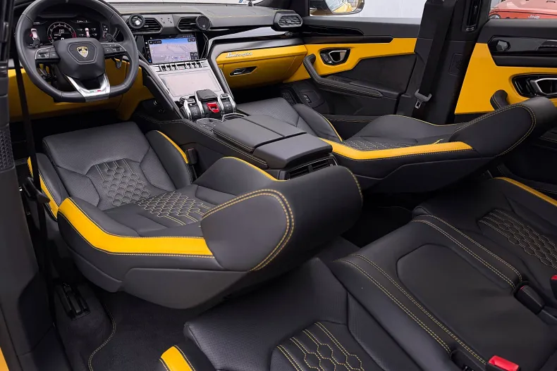 Lamborghini Urus din 2024 cu 10.707 km - oferta LAM235525 - foto 19