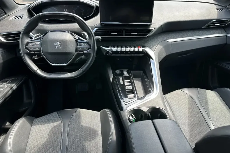 Peugeot 3008 din 2023 cu 93.453 km - oferta PEU235529 - foto 9