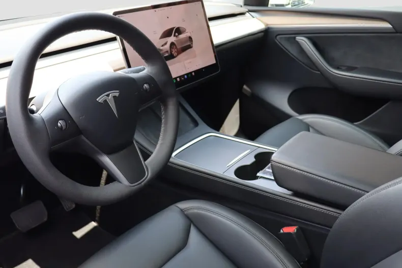 Tesla Model Y din 2023 cu 125.243 km - oferta TES235533 - foto 10