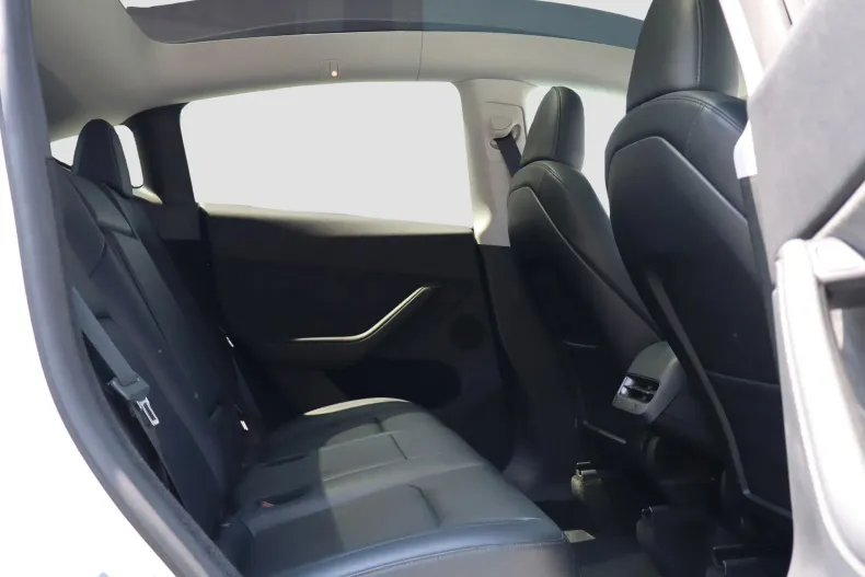 Tesla Model Y din 2023 cu 125.243 km - oferta TES235533 - foto 14