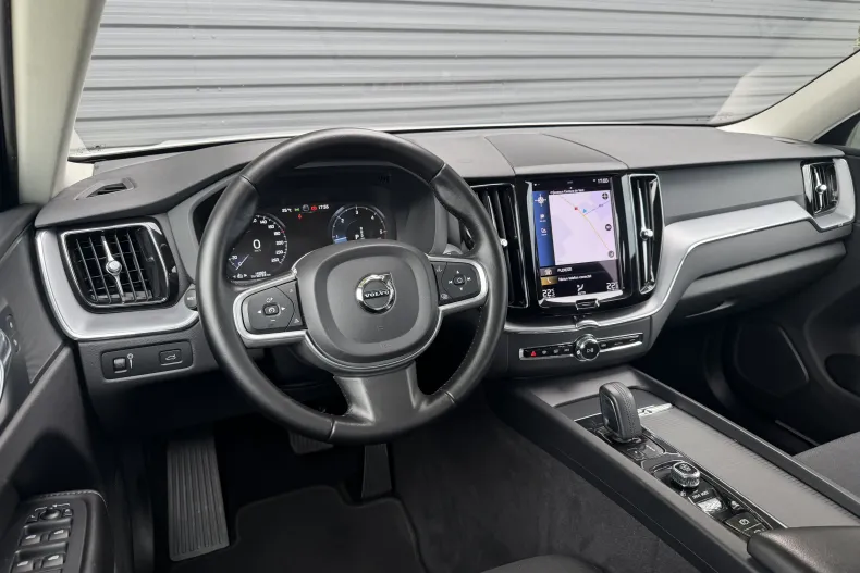 Volvo XC60 din 2021 cu 143.000 km - oferta VOL235534 - foto 11