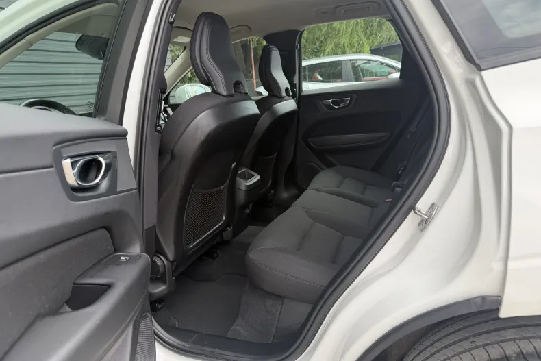 Volvo XC60 din 2021 cu 143.000 km - oferta VOL235534 - foto 14