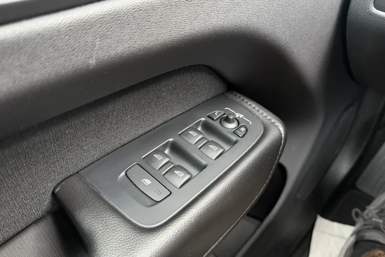 Volvo XC60 din 2021 cu 143.000 km - oferta VOL235534 - foto 28