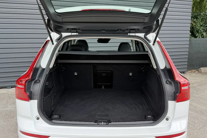 Volvo XC60 din 2021 cu 143.000 km - oferta VOL235534 - foto 29