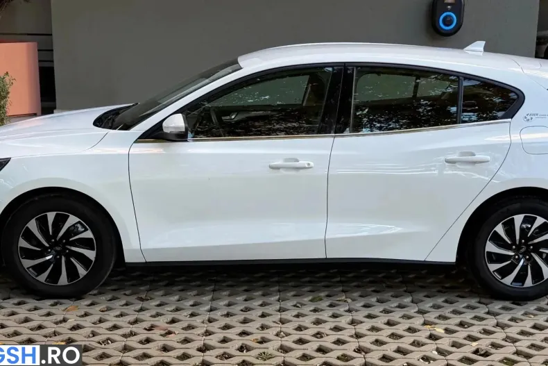Ford Focus din 2022 cu 58.897 km - oferta FOR235536 - foto 4