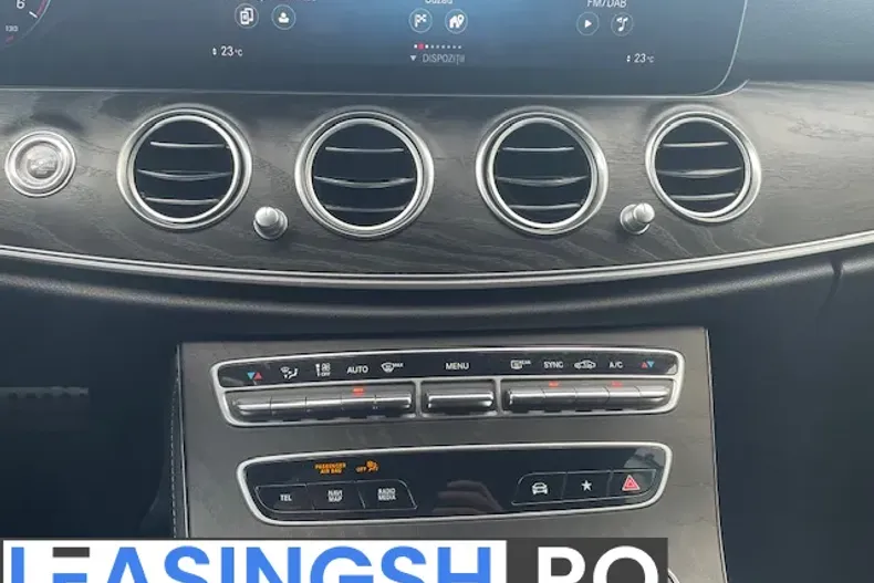 Mercedes-Benz E 220 (Clasa E) din 2021 cu 92.141 km - oferta MER235539 - foto 19