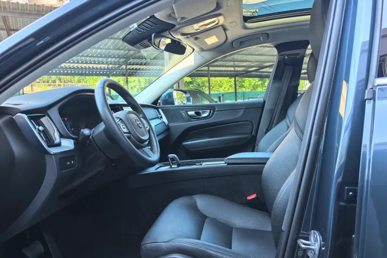 Volvo XC60 din 2023 cu 115.150 km - oferta VOL235541 - foto 12