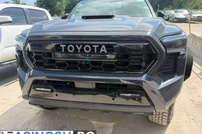 Toyota Tacoma din 2026 cu 10 km - oferta TOY235548 - foto 2