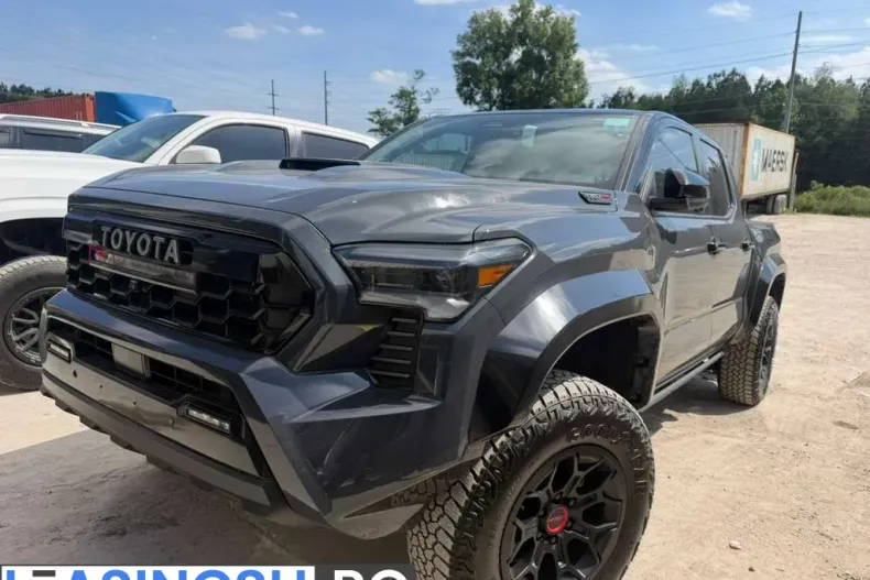 Toyota Tacoma din 2026 cu 10 km - oferta TOY235548 - foto 3