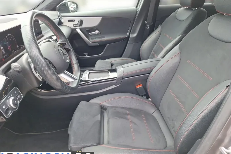 Mercedes-Benz A 220 (Clasa A) din 2024 cu 30.700 km - oferta MER235551 - foto 21