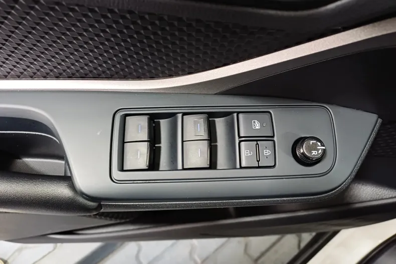 Toyota C-HR din 2021 cu 37.726 km - oferta TOY235552 - foto 8