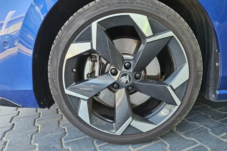 Skoda Superb din 2025 cu 2.669 km - oferta SKO235554 - foto 5